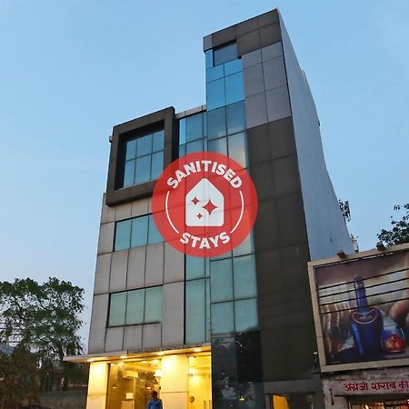 Capital O 12807 Amaira Hotel And Banquets Noida Dış mekan fotoğraf